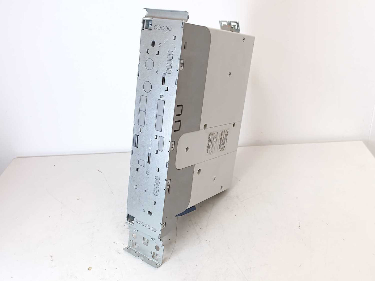 LENZE E94ASHE0044B22NNNN Single drive, HighLine servo inverter E94ASHE0244