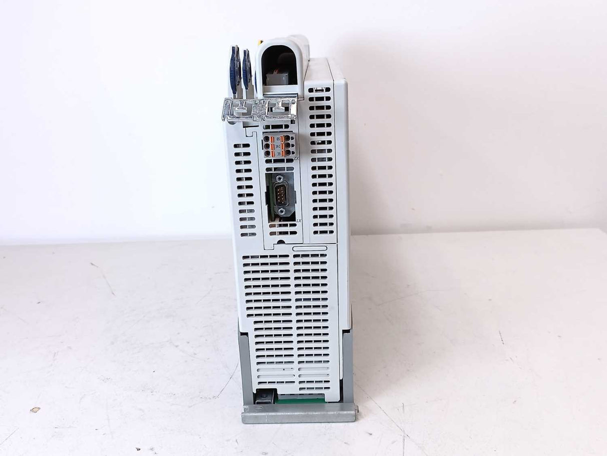 LENZE E94ASHE0044B22NNNN Single drive, HighLine servo inverter E94ASHE0244