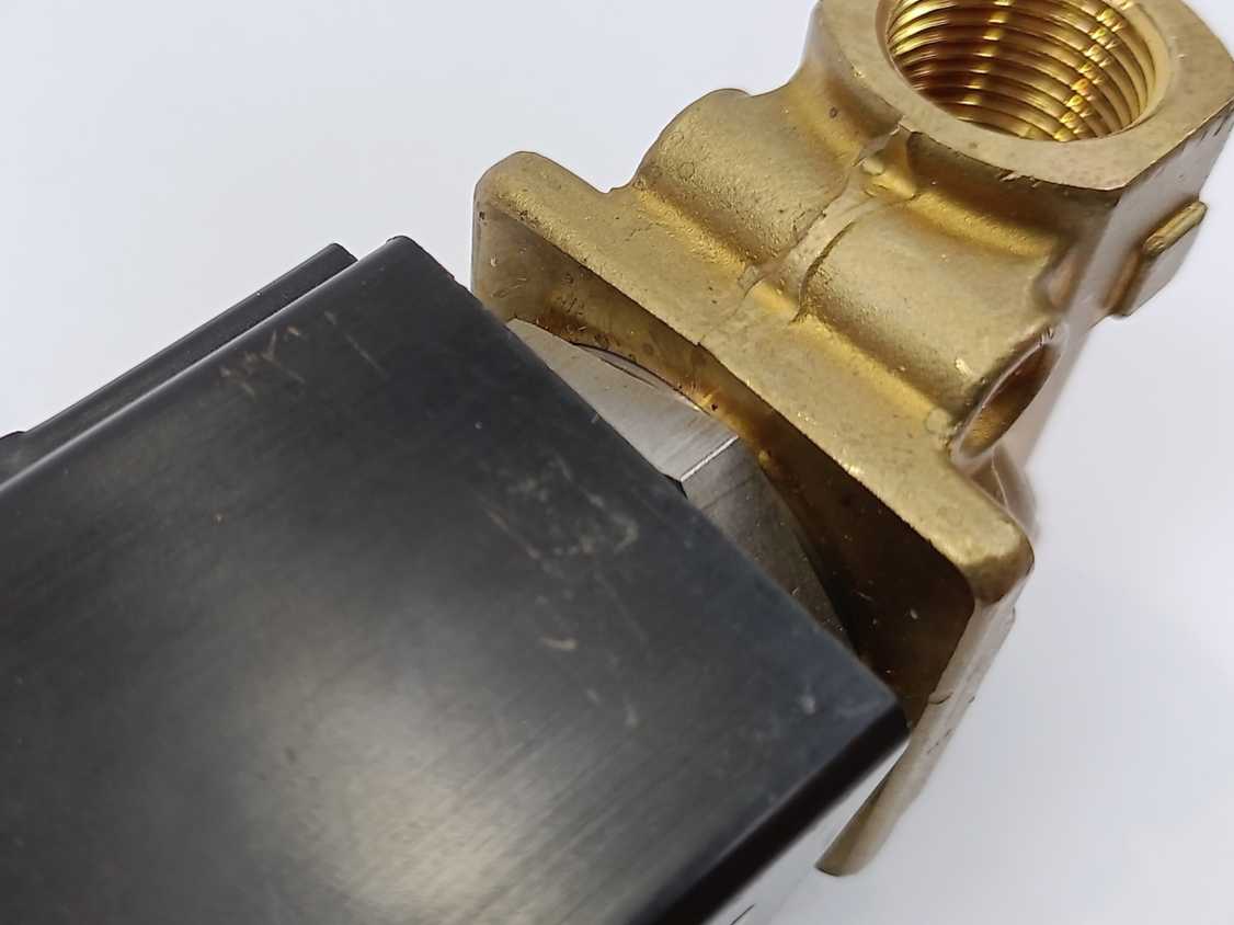 Burkert 162536 Type 0255 2/2-Way Solenoid Valve GETINGE Autoclave Spareparts