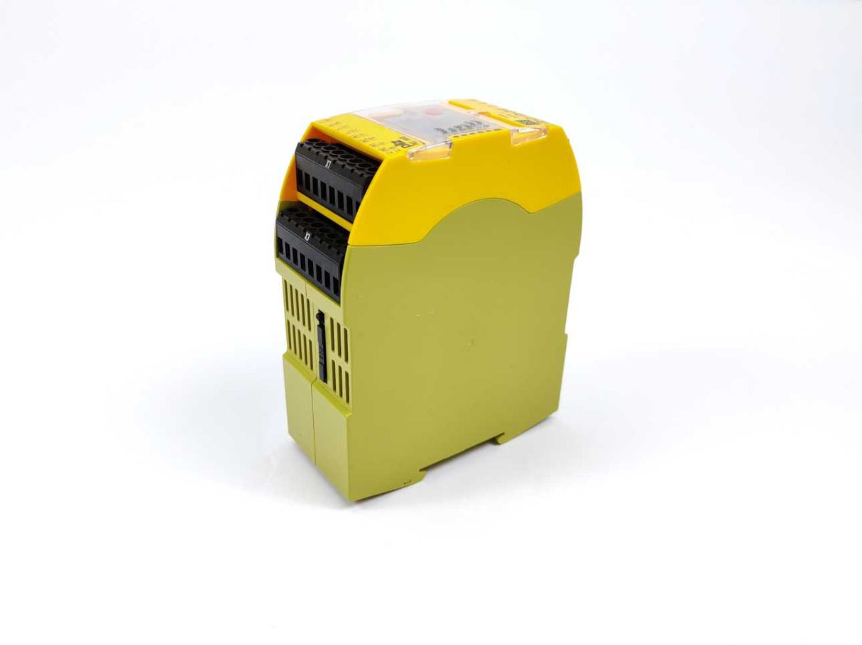 Pilz 772000 PNOZ mm0p Safety Relay Switch w/ Chipcard