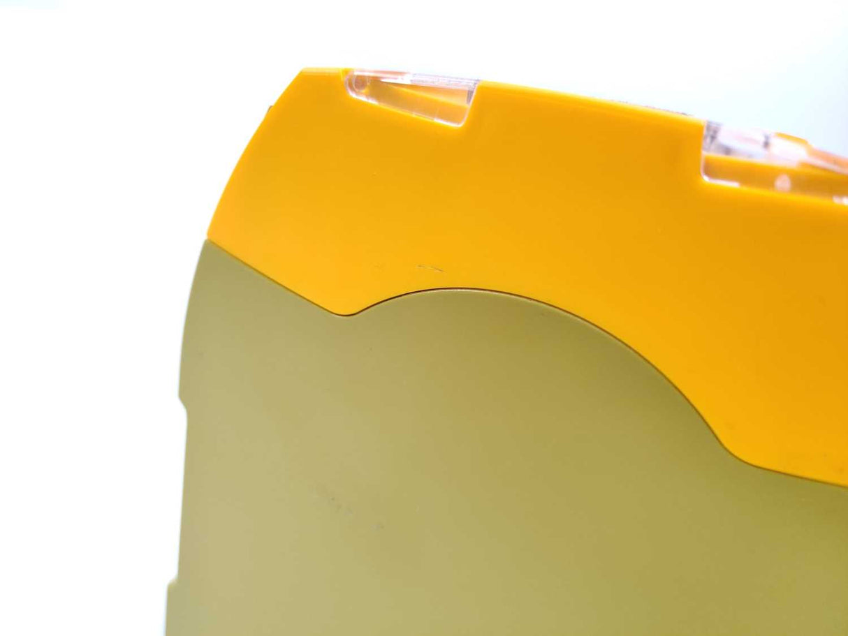 Pilz 772000 PNOZ mm0p Safety Relay Switch w/ Chipcard