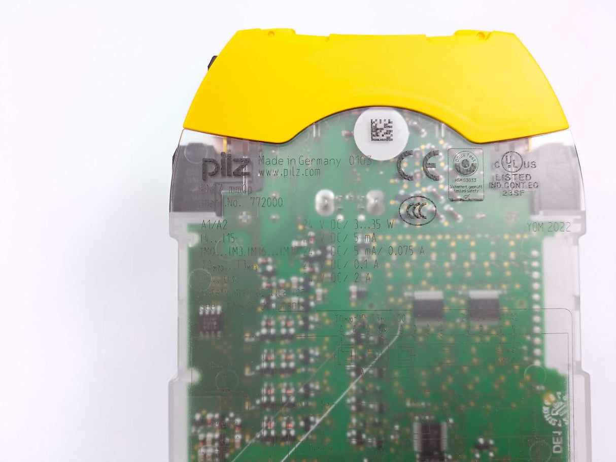 Pilz 772000 PNOZ mm0p Safety Relay Switch w/ Chipcard