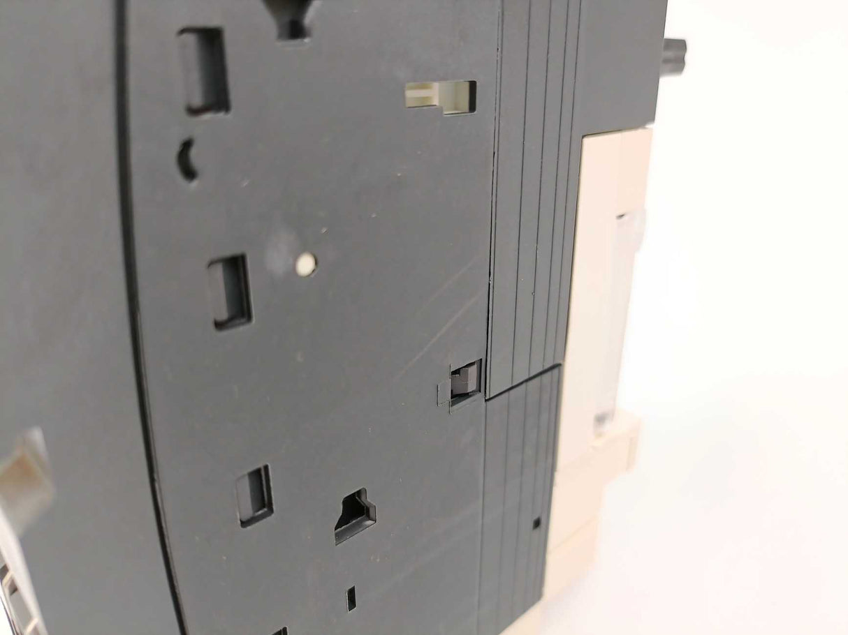 Schneider Electric LUCA05BL Standard control unit w/ LUB12, LUFN20