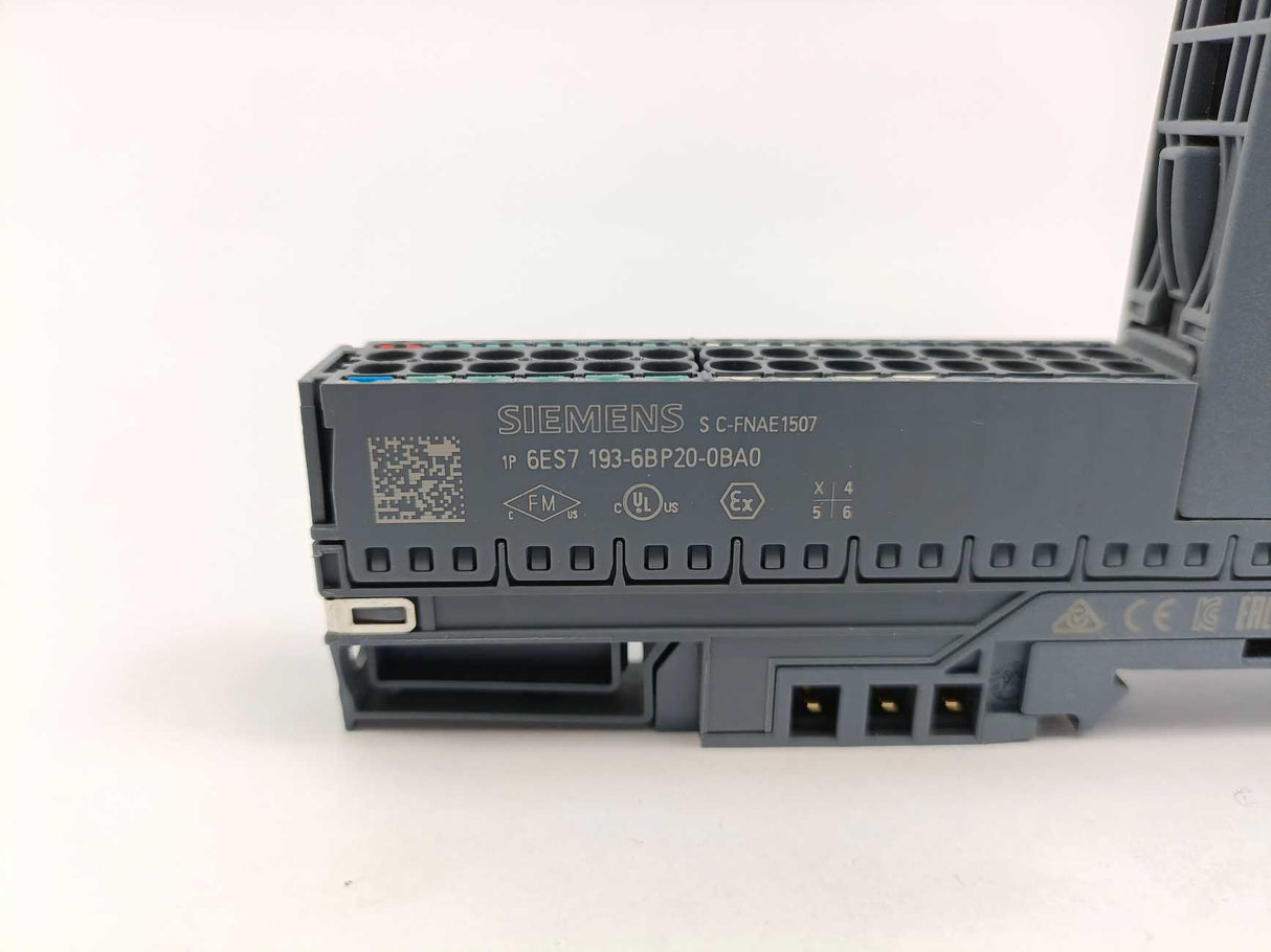 Siemens 6ES7131-6BF00-0BA0 SIMATIC ET 200SP + 6ES7193-6BP20-0BA0