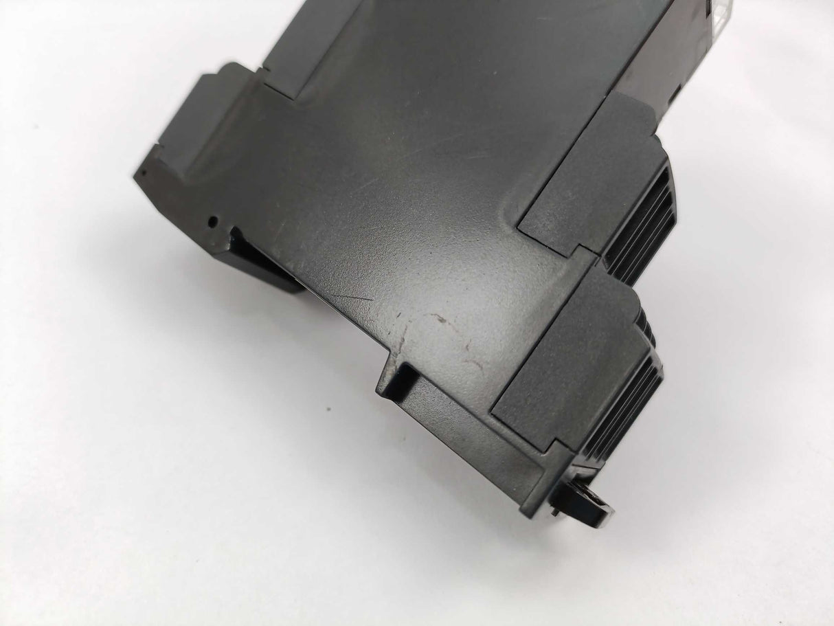 Schneider / Telemecanique RE22R1MLMR Timing Relay
