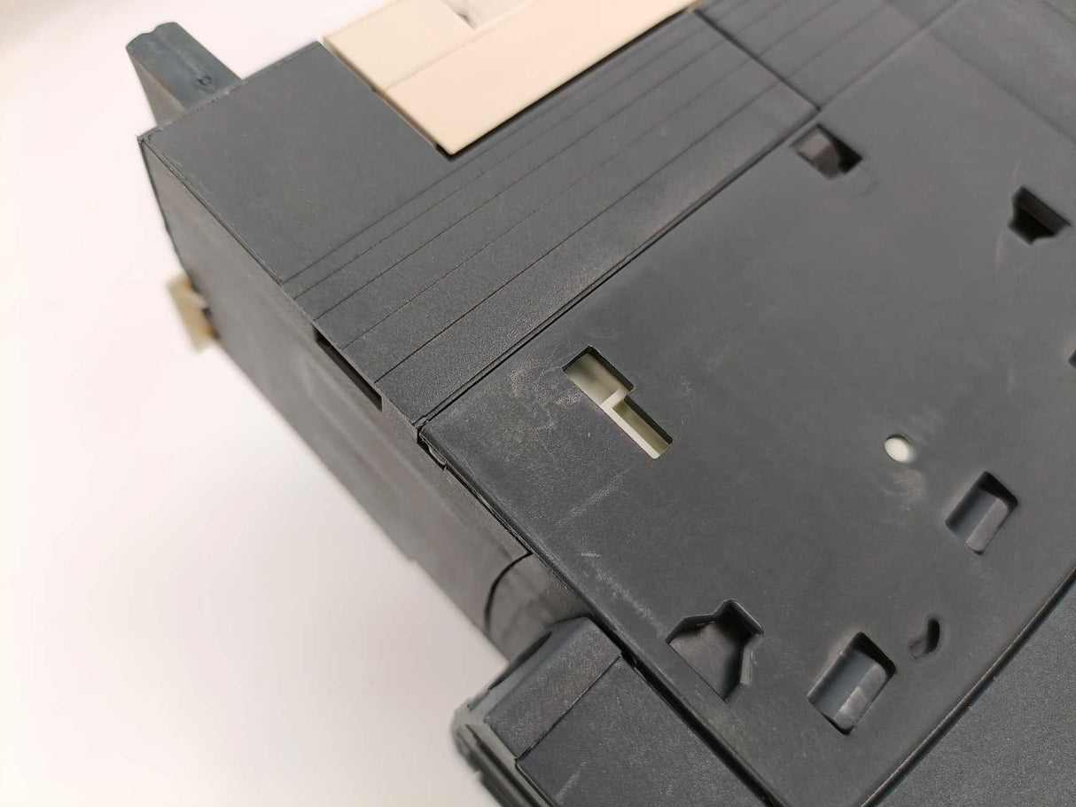 Schneider Electric LUCA1XBL Standard Control Unit w/ LUB120, LU2MB0BL & LUFN20