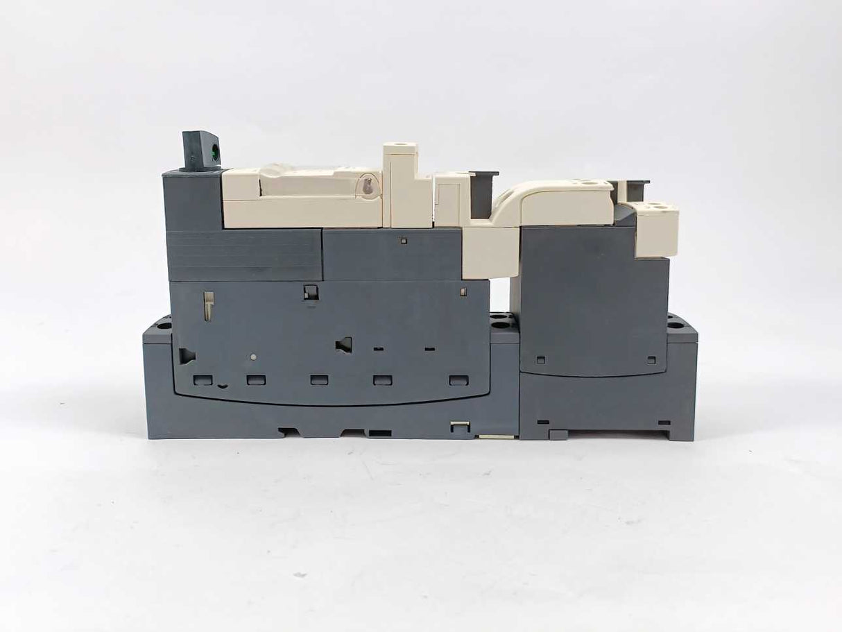 Schneider Electric LUCA1XBL Standard Control Unit w/ LUB120, LU2MB0BL & LUFN20