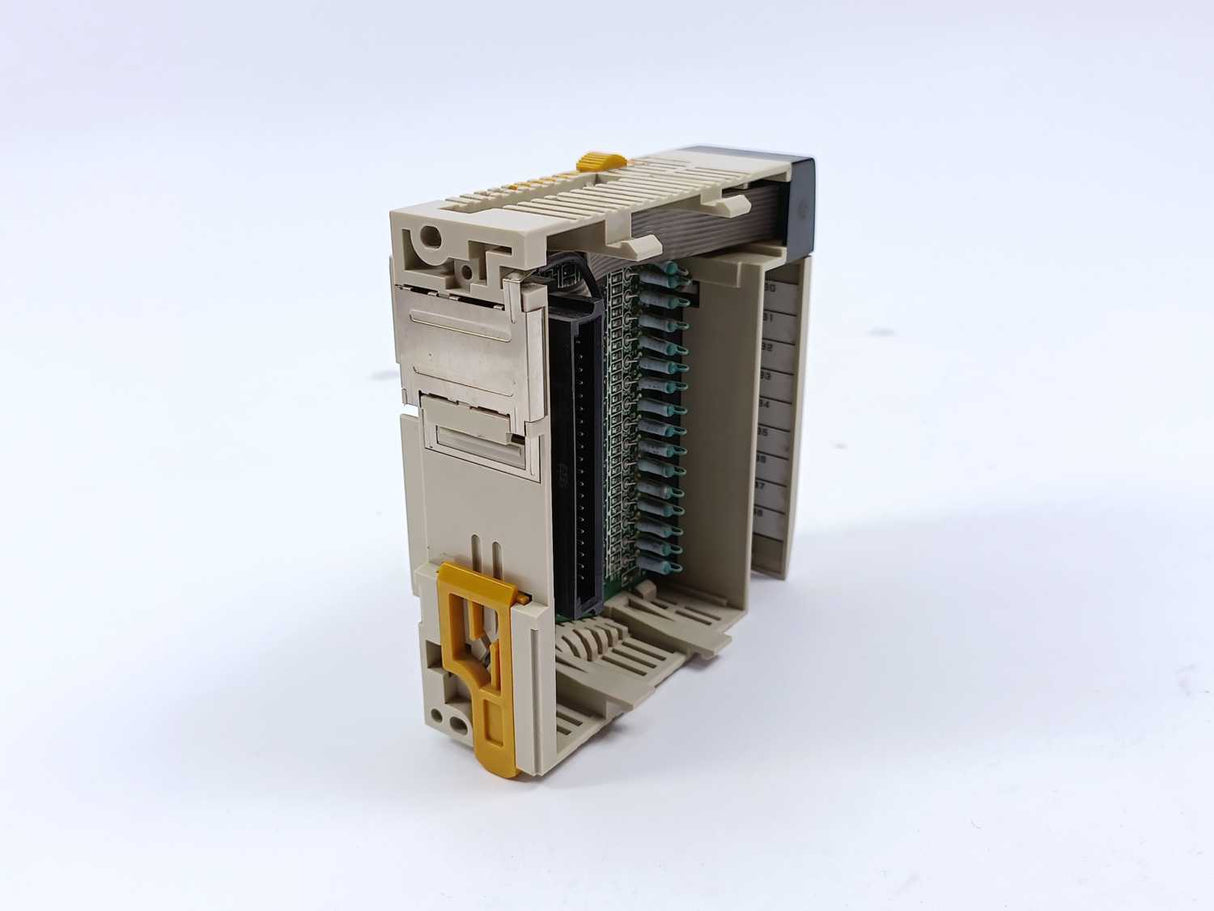 OMRON CQM1-ID212 24 VDC. Input Unit