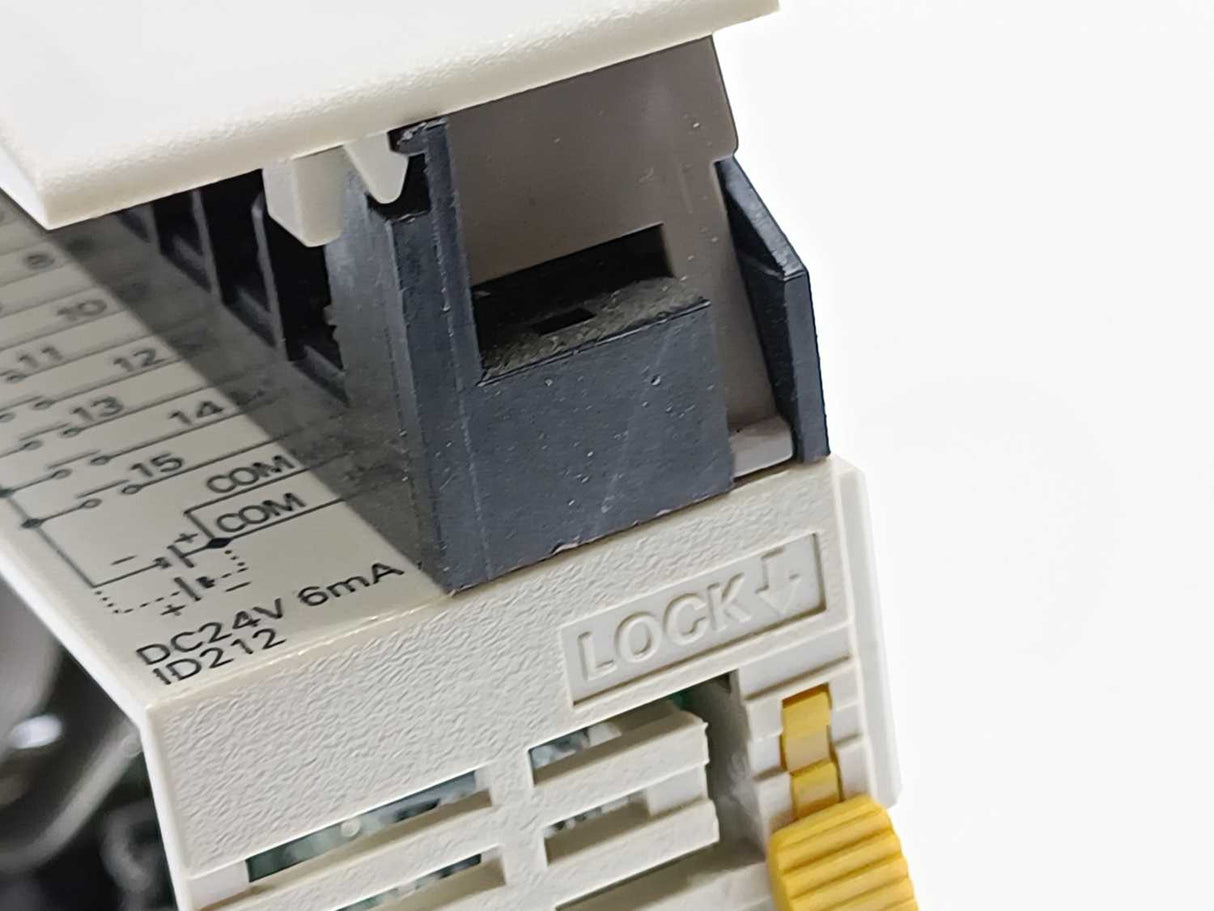 OMRON CQM1-ID212 24 VDC. Input Unit