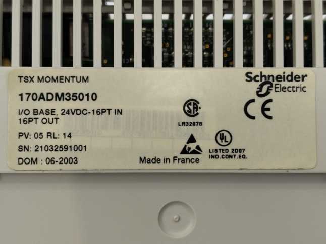 Schneider Electric 170ADM35010 170FNT11001 TSX Momentum W/ 170FNT11001