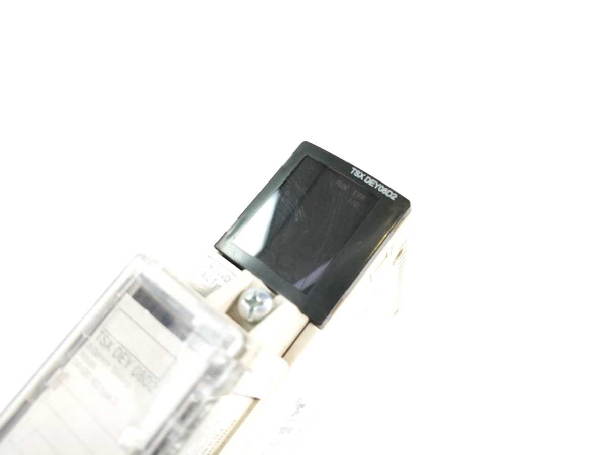 Schneider Electric TSXDEY08D2 With TSXBLY01