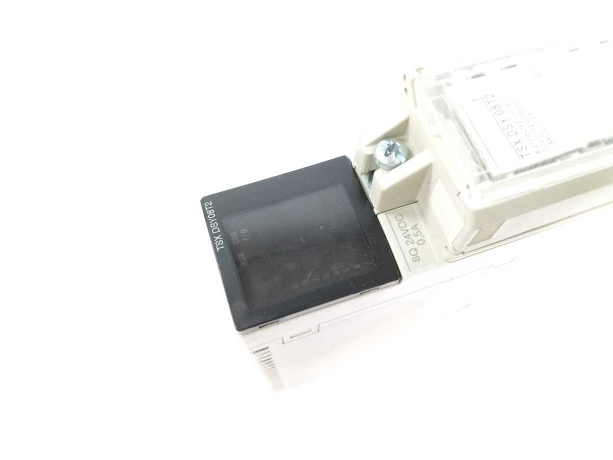 Schneider Automation TSXDSY08T2 With TSXBLY01