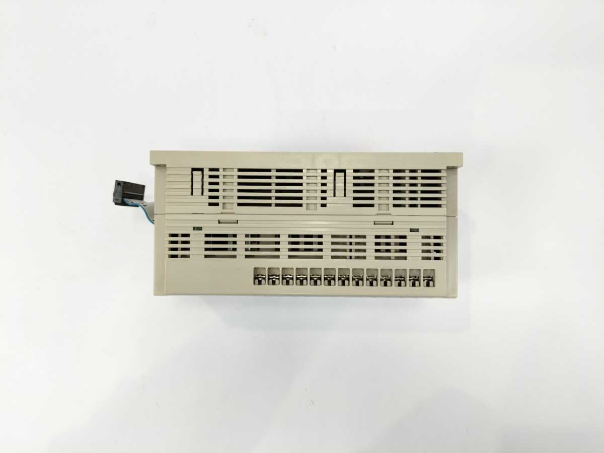 OMRON CPM1-20EDR I/0 Unit