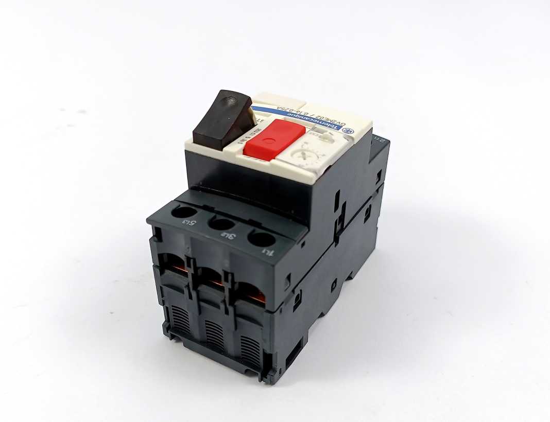 Schneider / Telemecanique GV2ME02 TeSys 034297 Motor Circuit Breaker 0.16-0.25A
