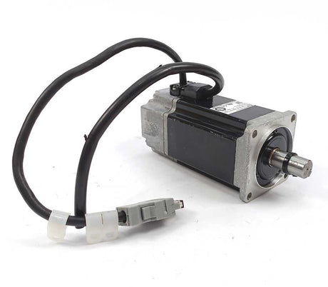 OMRON R7M-A40030-S1 AC Servo Motor, one cable connector missing.