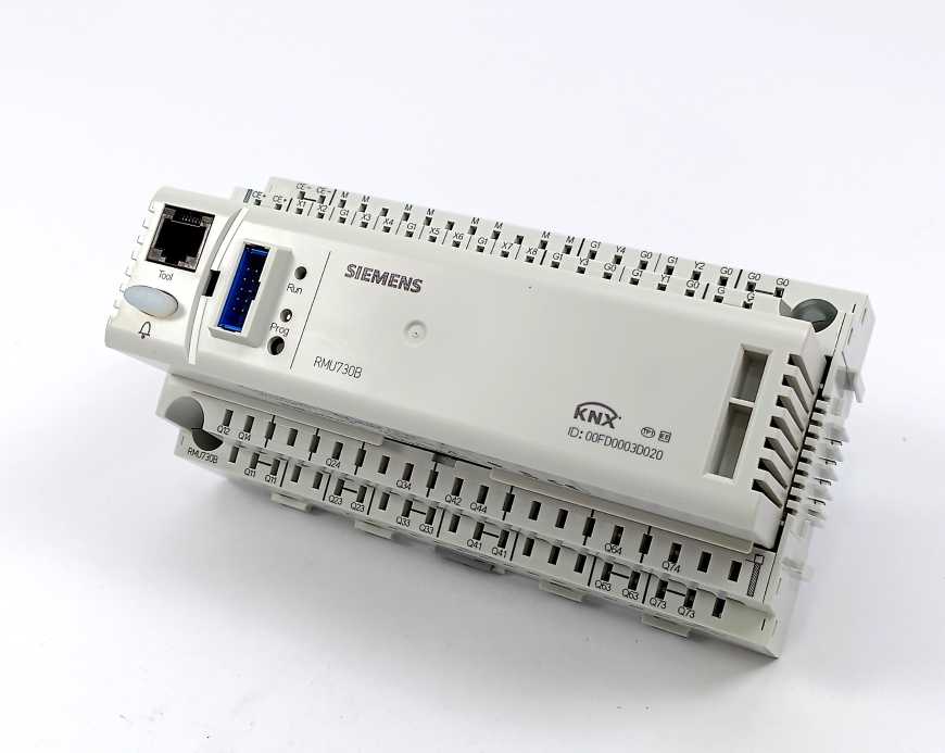 Siemens RMU730B-3 Universal controller 24V~±20% w/o Display