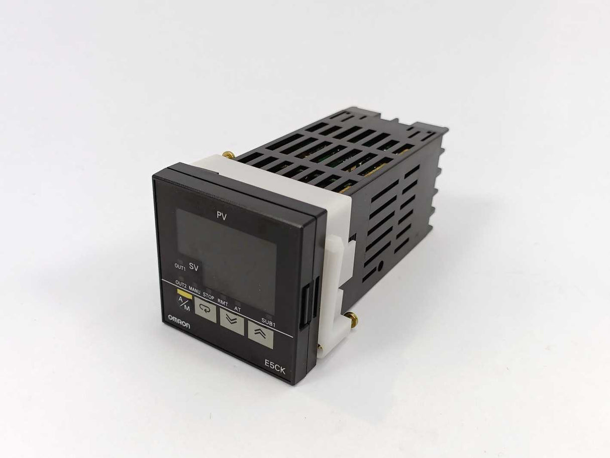 OMRON E5CK-AA1-500 Digital Controller
