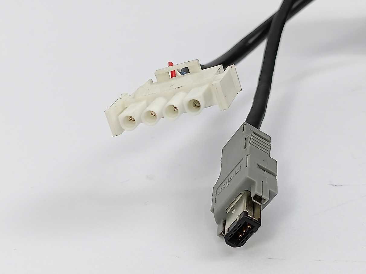 OMRON R88M-W75030T AC Servo Motor