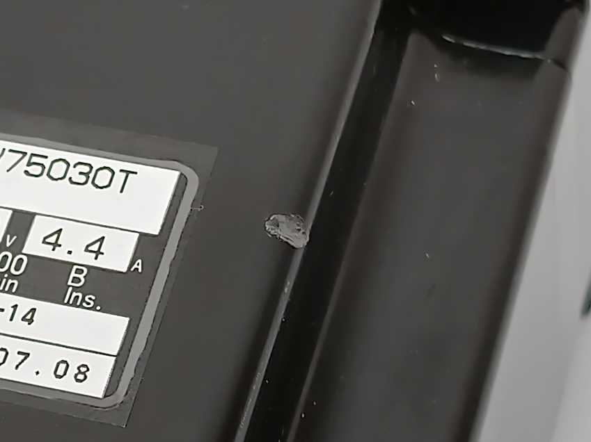 OMRON R88M-W75030T AC Servo Motor