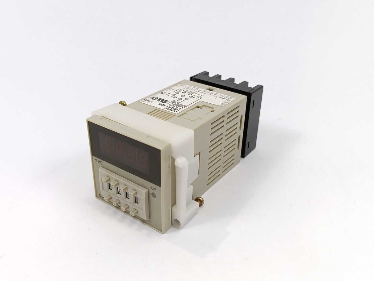 OMRON H5CN-XBN Timer Relay 100-240VAC
