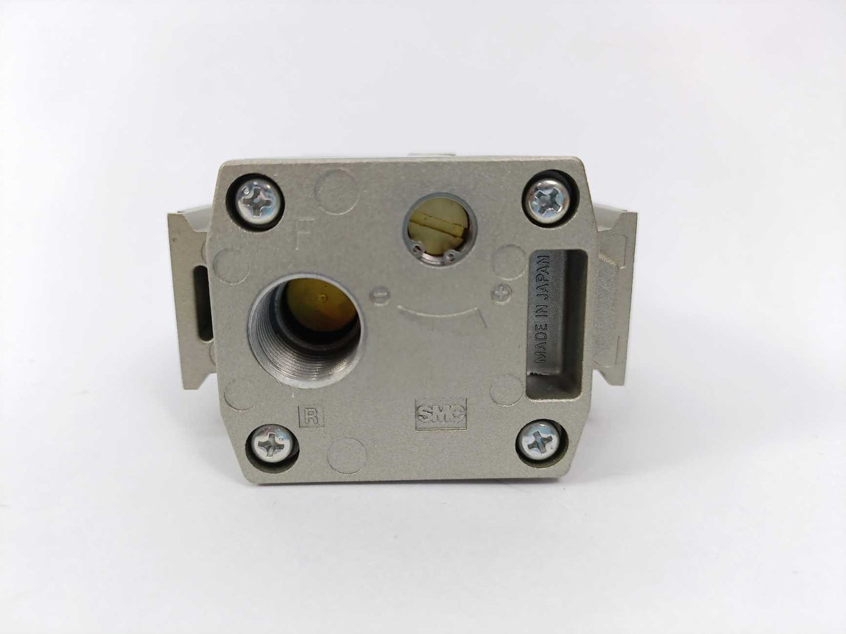 SMC EAV3000-F03-5DZ-Q Progressive Release Valve