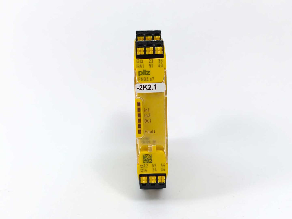 Pilz 751107 PNOZ s7 C 24VDC 4 n/o 1 n/c Safety Relay Switch