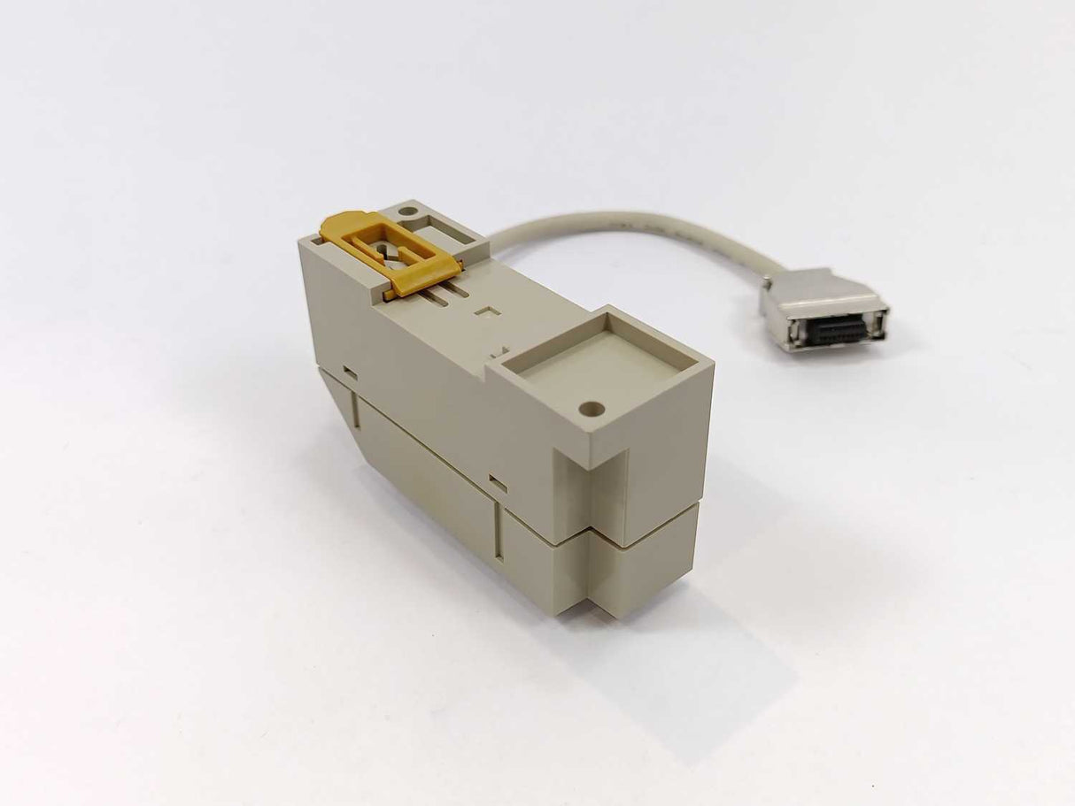 OMRON CPM1-C1F01 Interface Unit w/ Adapter RS232C