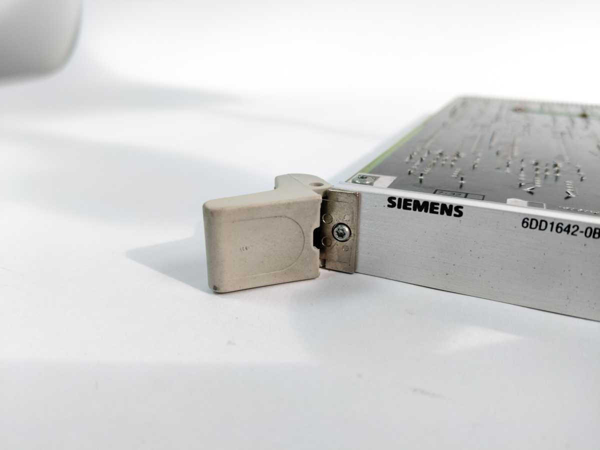 Siemens 6DD1642-0BC0 EA12 Simadyn D Analog Output Module