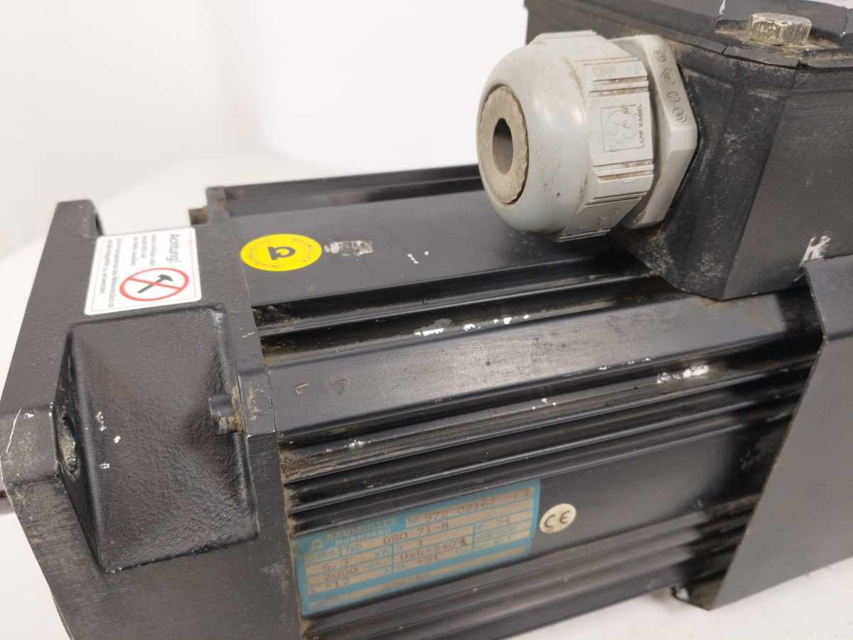 Baumüller W2S130-AB03-10 DSO 71-K Servomotor 220V 6,3 kW