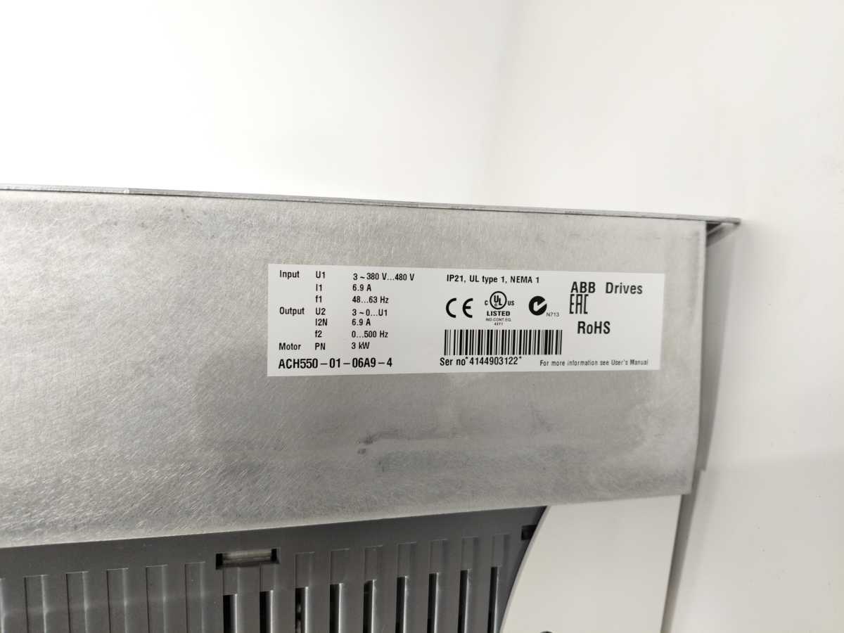 ABB ACH550-01-06A9-4 Pn 3kW, I2n 6,9A IP21 Frequency Converter