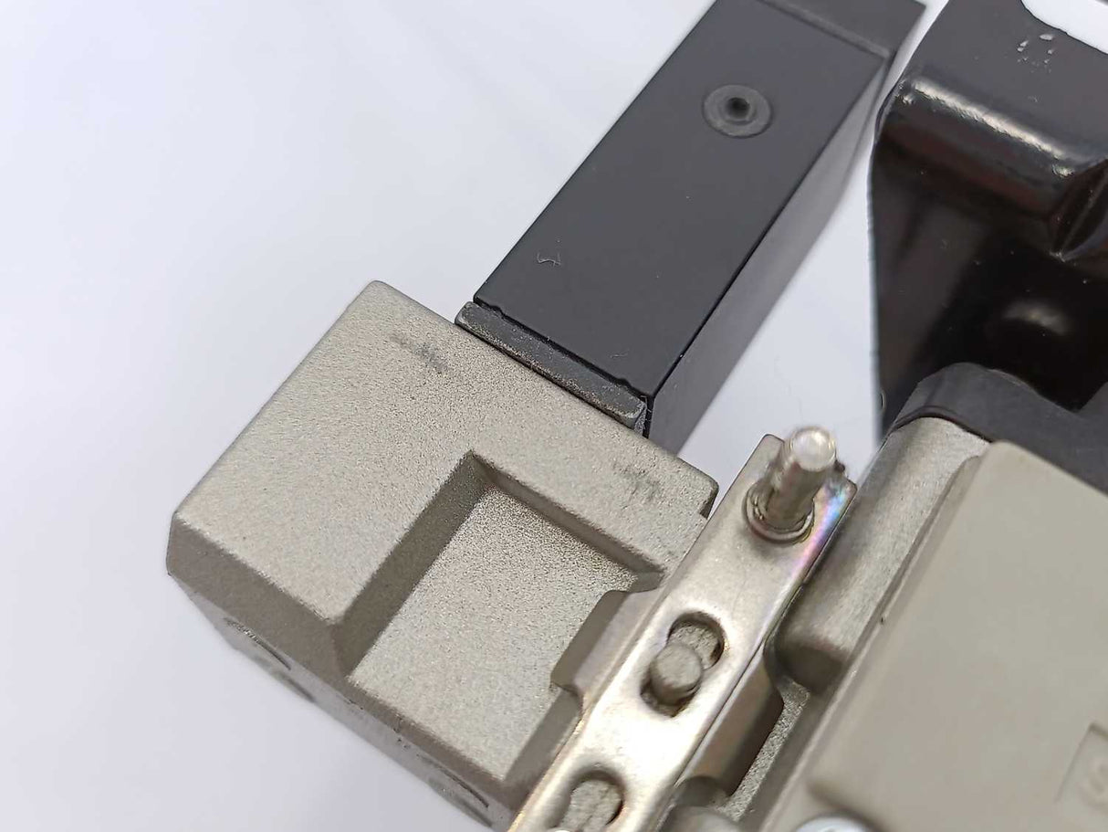 SMC AW20-01BCG Modular Filter Regulator Unit w. IS 1000