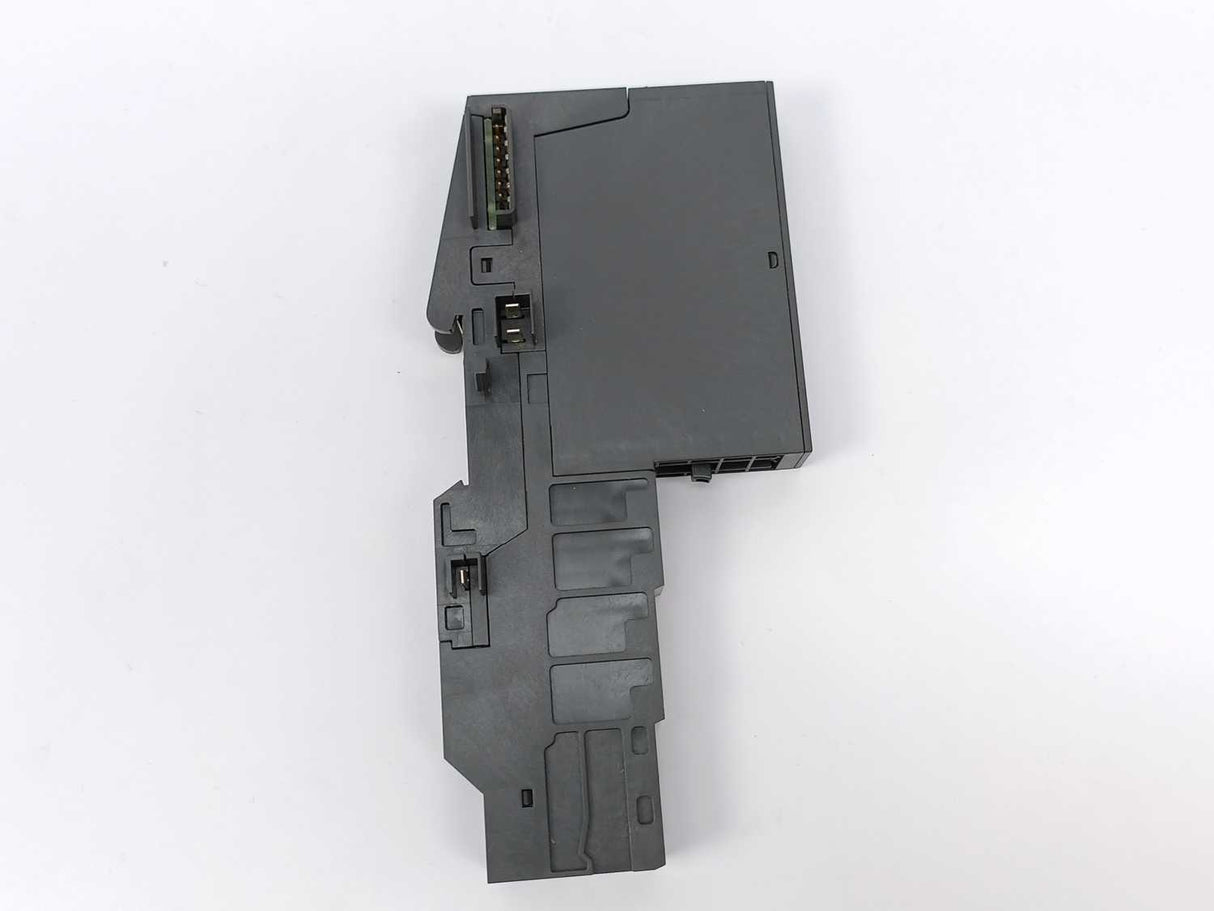 Siemens 6ES7 132-4BD30-0AA0 SIMATIC S7 w/ 6ES7 193-4CA40-0AA0 3pcs. batch