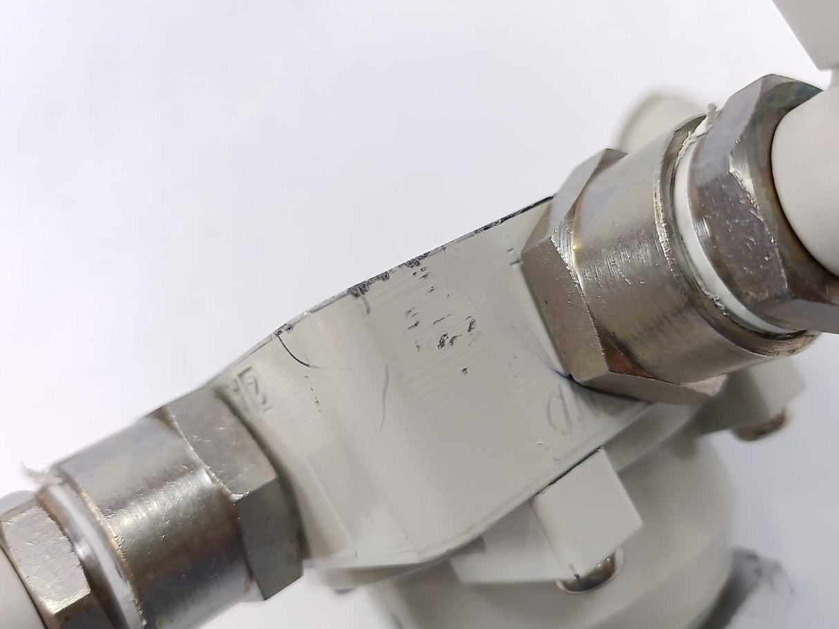 SMC VH310-F03 Hand Valve max. press. 1,0MPa 150 PSi