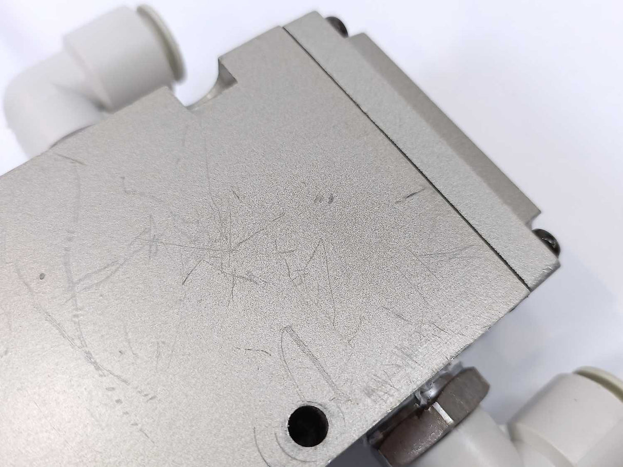 SMC EVP742-4Y0B-04FA-Q Solenoid Valve Press. 0,2-0,8MPa