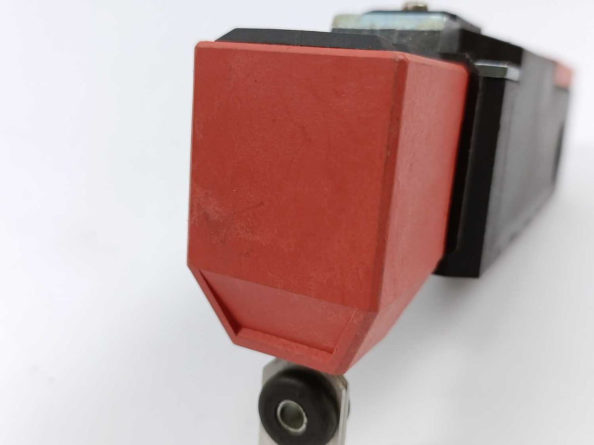 Bernstein SLK-FVTU24UC-55-AR 601.8119.001 Guard Locking Safety Switch