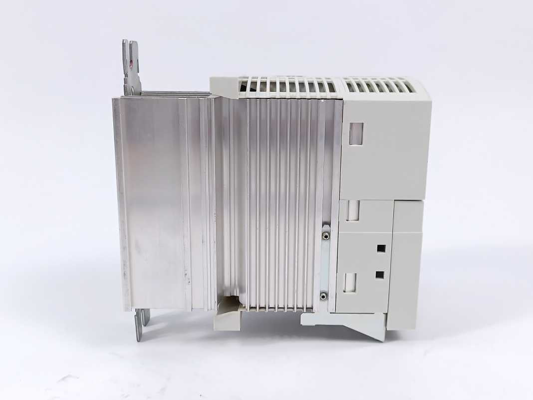 LENZE E82EV371C2C Inverter Drive E82EV371K2C + E82ZAFSC100