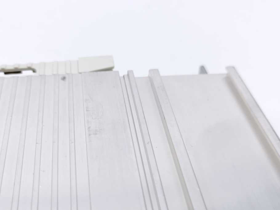 LENZE E82EV371C2C Inverter Drive E82EV371K2C + E82ZAFSC100