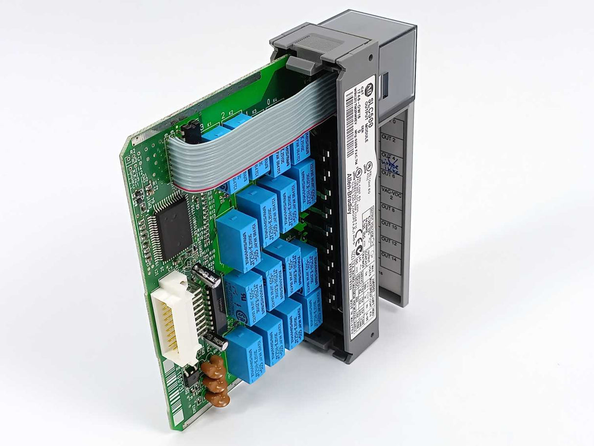 AB 1746-OW16 Ser. D SLC 500 Output Module