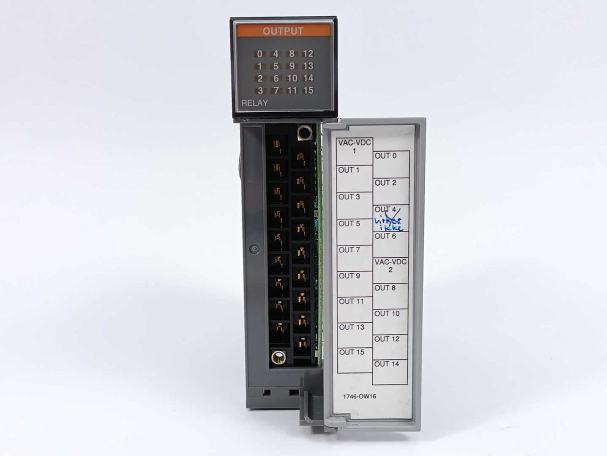 AB 1746-OW16 Ser. D SLC 500 Output Module