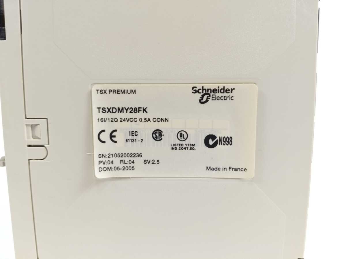 Schneider Electric TSXDMY28FK Discrete I/O Module 16I 12Q 24VDC 0,5A S.CONN