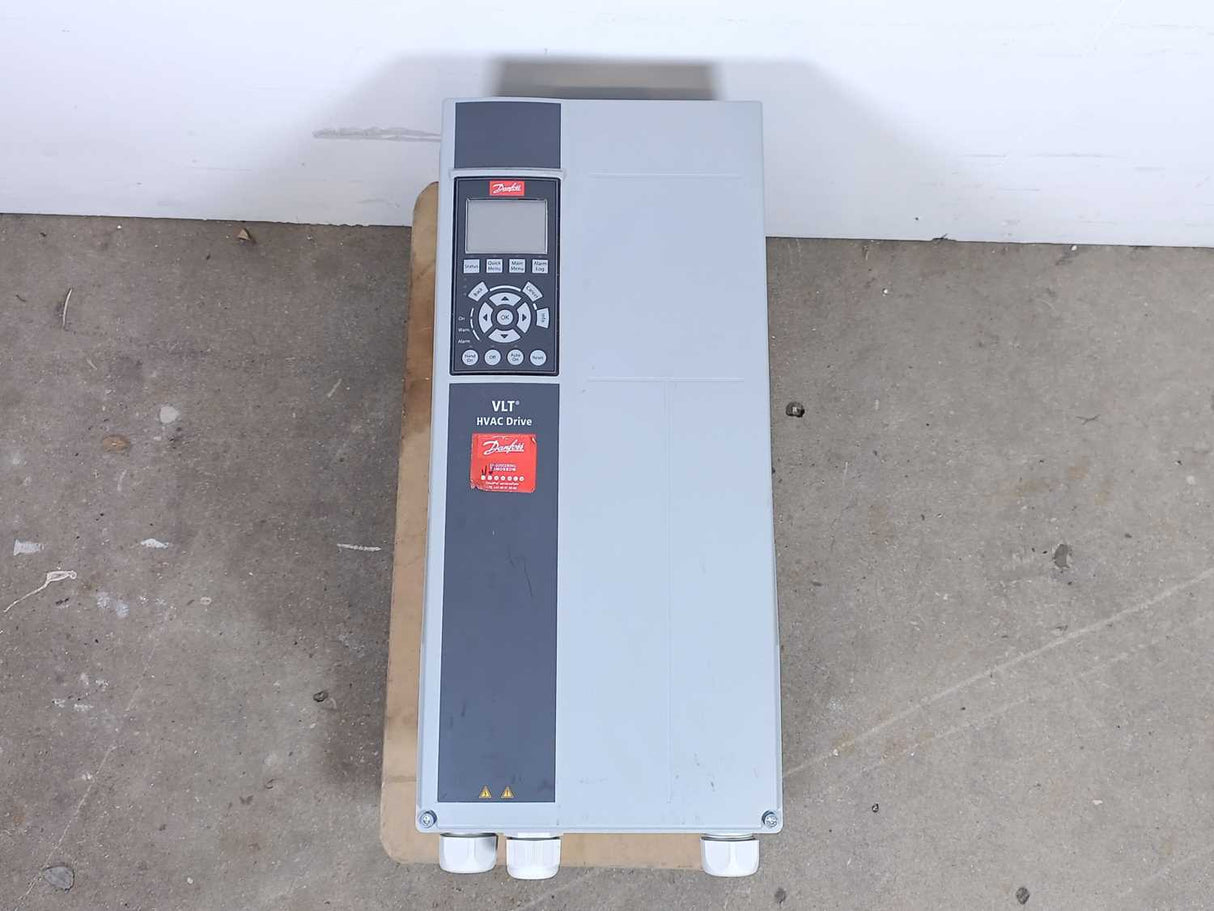 Danfoss 131F3243 FC-102P18KT4E55H1UGC VLT HVAC Drive 18.5kW