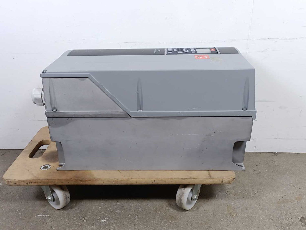 Danfoss 131N8758 FC-302P18KT5E55H1 Frequency Converter