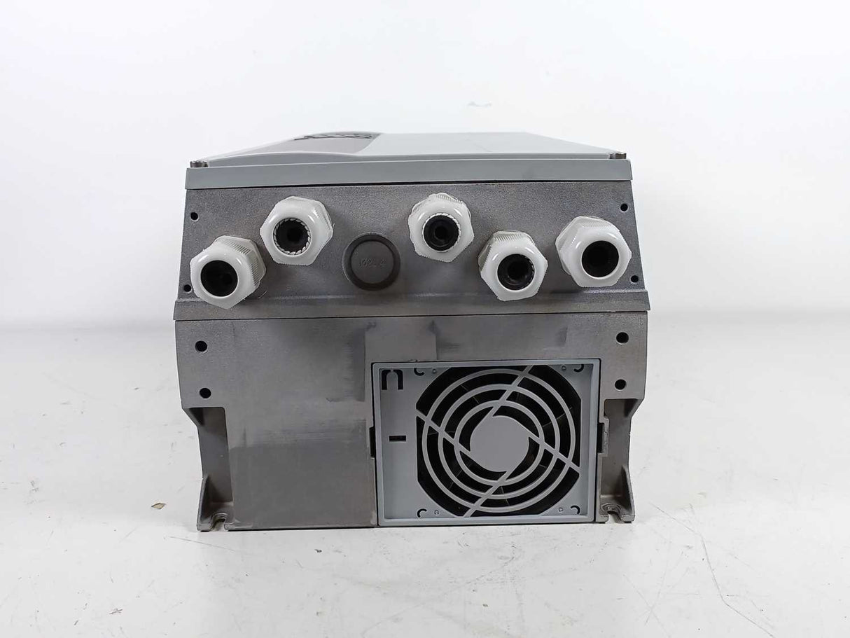 Danfoss 136F3581 FC-102P1K1T4P55H1 Frequency Converter VLT HVAC Drive