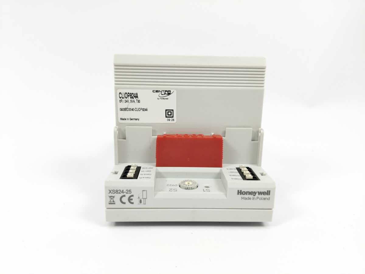 Honeywell CLIOP824A Pluggable Panel Bus Relay Output Module