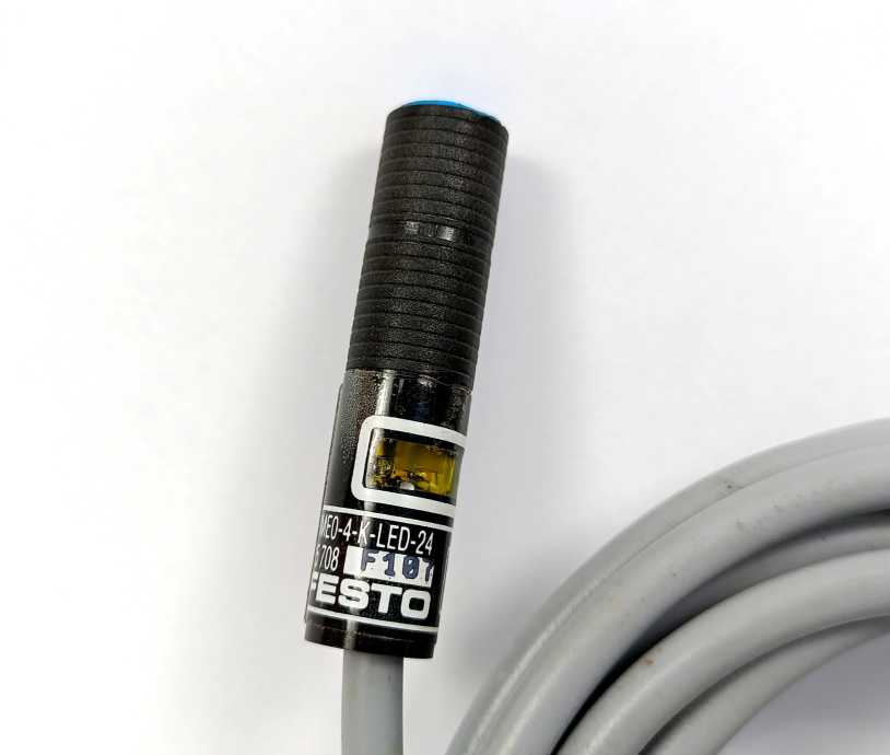 Festo 15708 SME0-4-K-LED-24 Proximity Switch