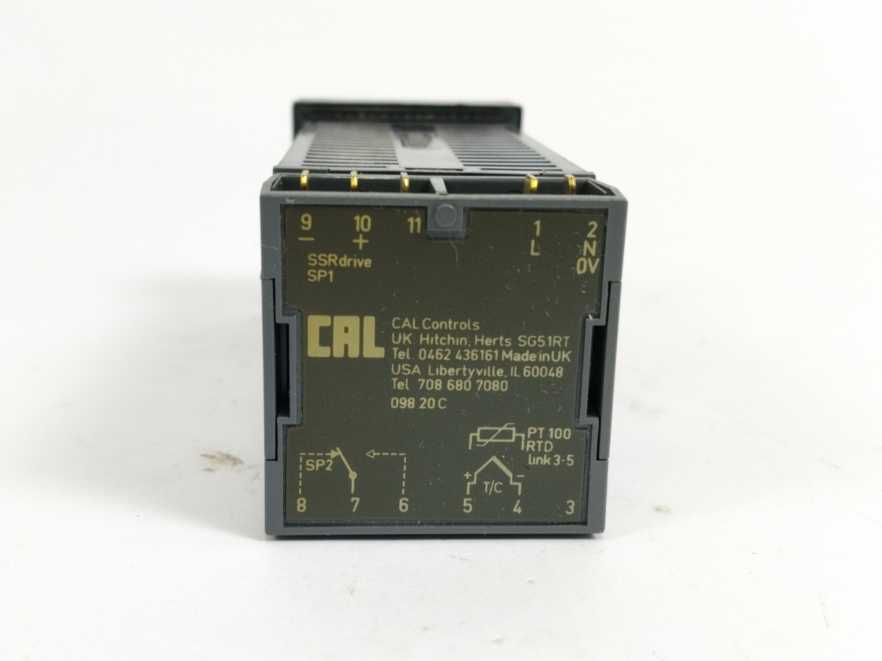 CAL Controls 992.12C Temperature Controller Series 9900