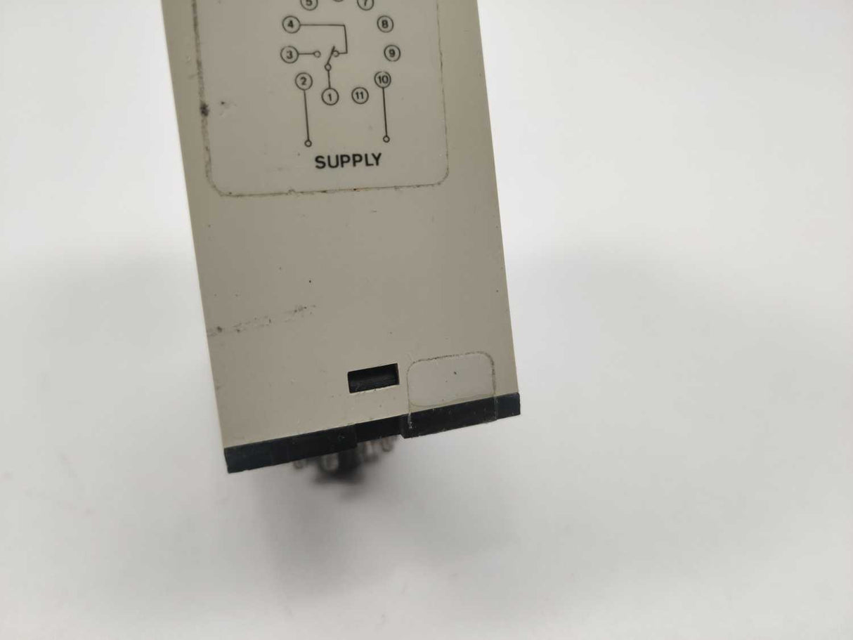 Electromatic SB105220 SUPPLY 220 VAC, INTERVAL ON OPERATE 30-600 SEC.