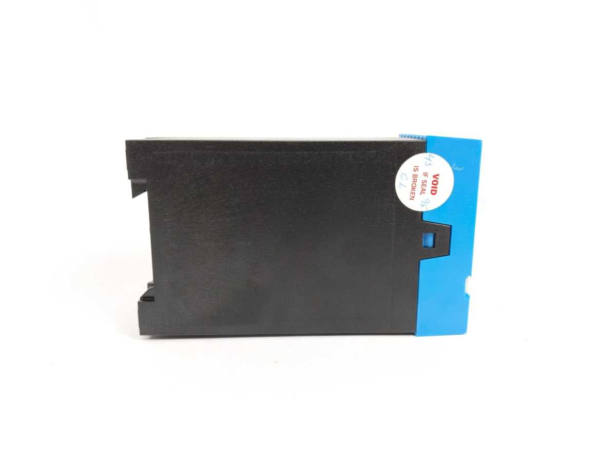 Duelco A/S 42032308 NST-8 Emergency Stop Safety Relay 230 VAC
