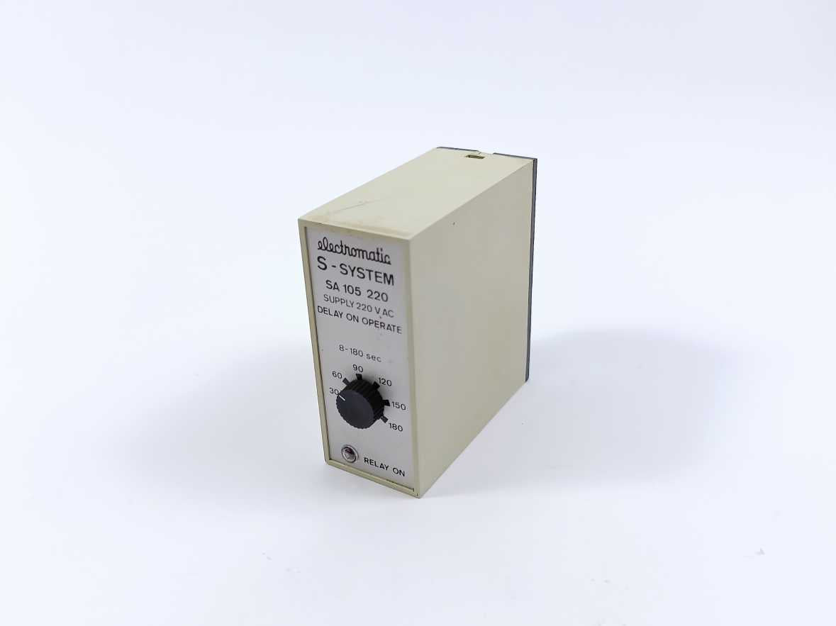 Electromatic SA 105 220 8-180 sec. 220 VAC Relay. Delay on Operate