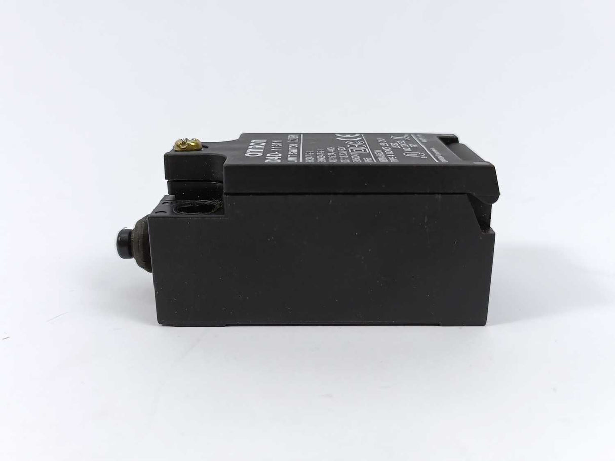 OMRON D4D-1131N Limit Switch